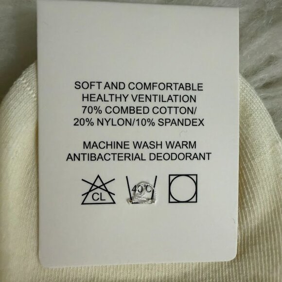 Alo Yoga Logo Crew Socks Ivory S/M NWT - Picture 3 of 4